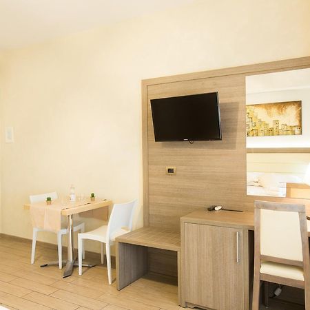 Relais Tiburtina Bed & Breakfast Rome Exterior photo